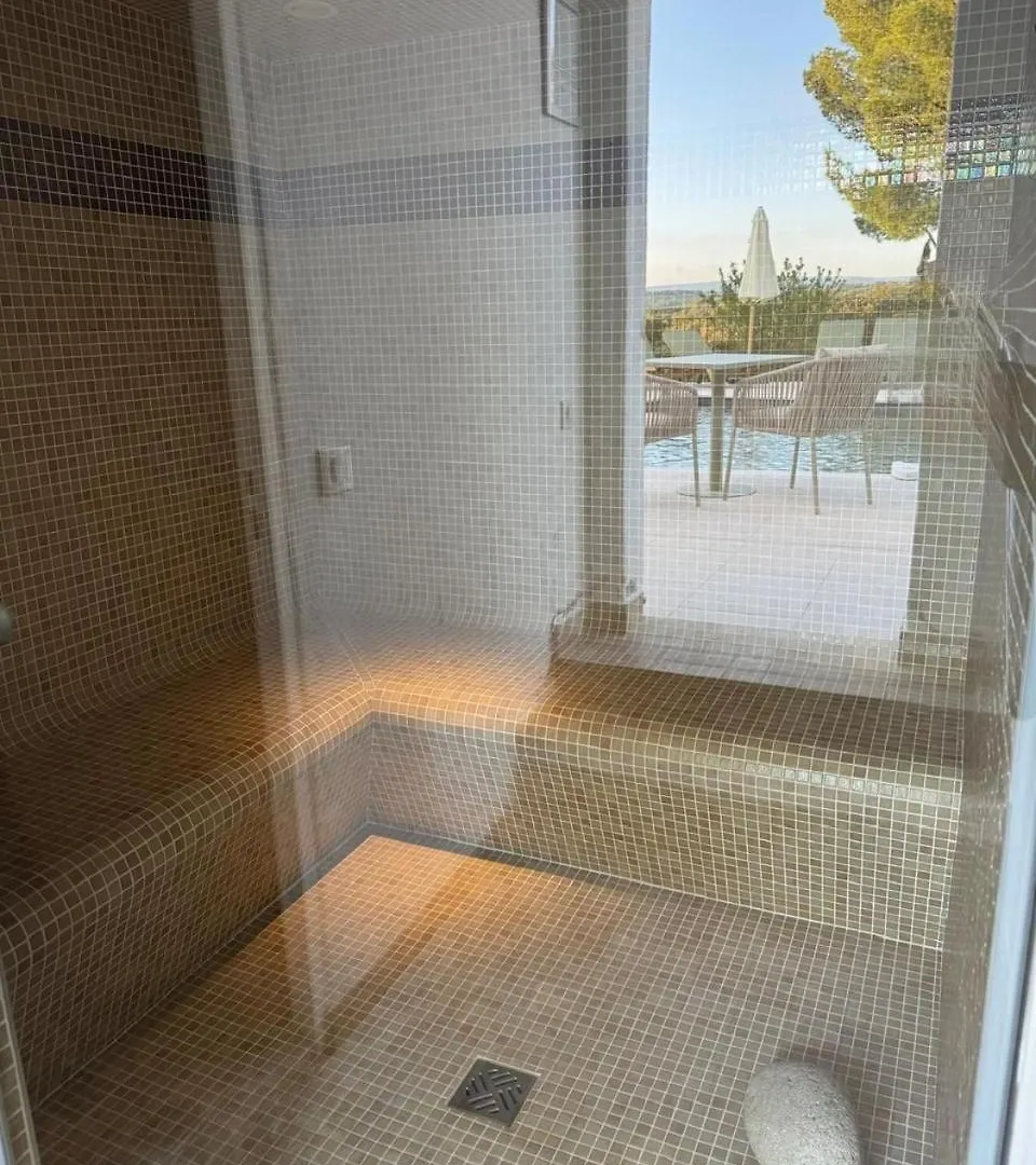 La Cle Des Champs, Boutique Hotel & Spa - Le Mas De Garrigon France