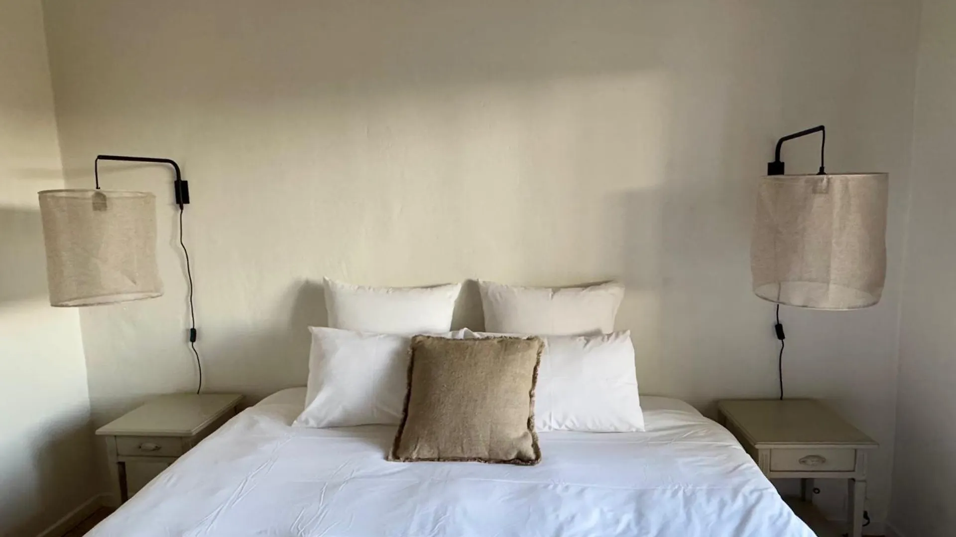 La Cle Des Champs, Boutique Hotel & Spa - Le Mas De Garrigon Roussillon (Vaucluse)