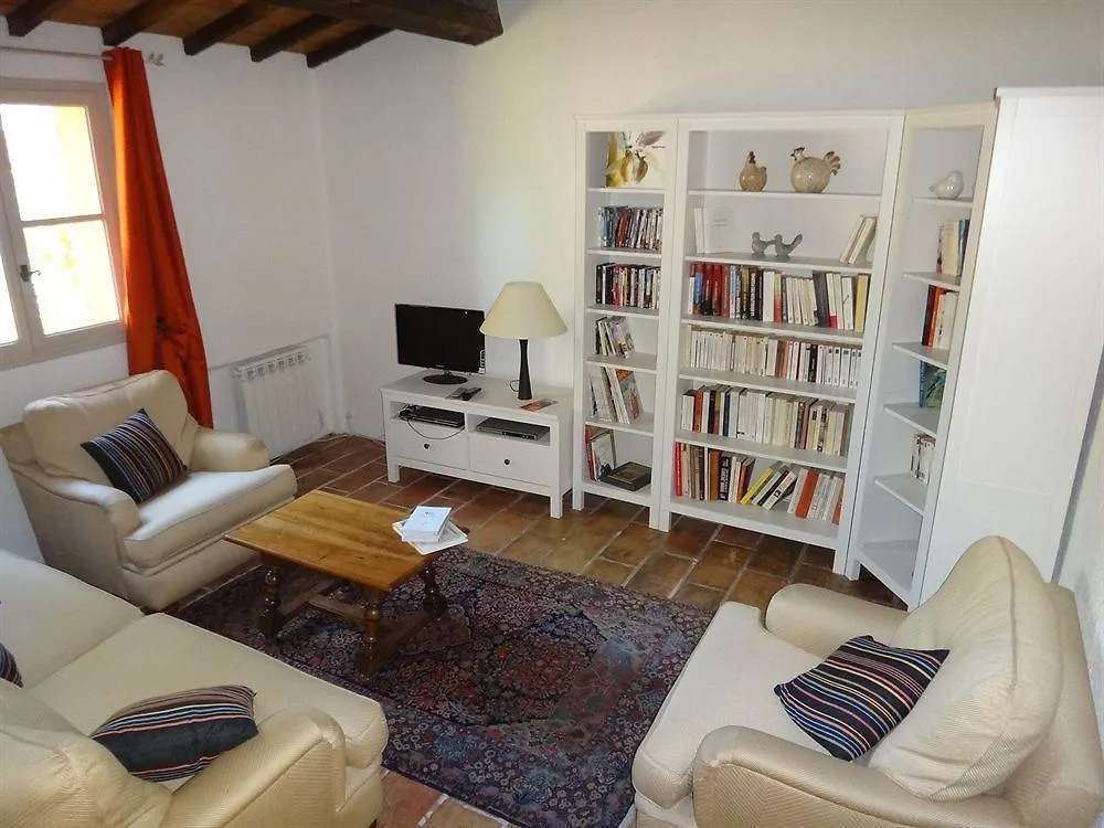 ***  La Cle Des Champs, Boutique Hotel & Spa - Le Mas De Garrigon Roussillon en Isere França