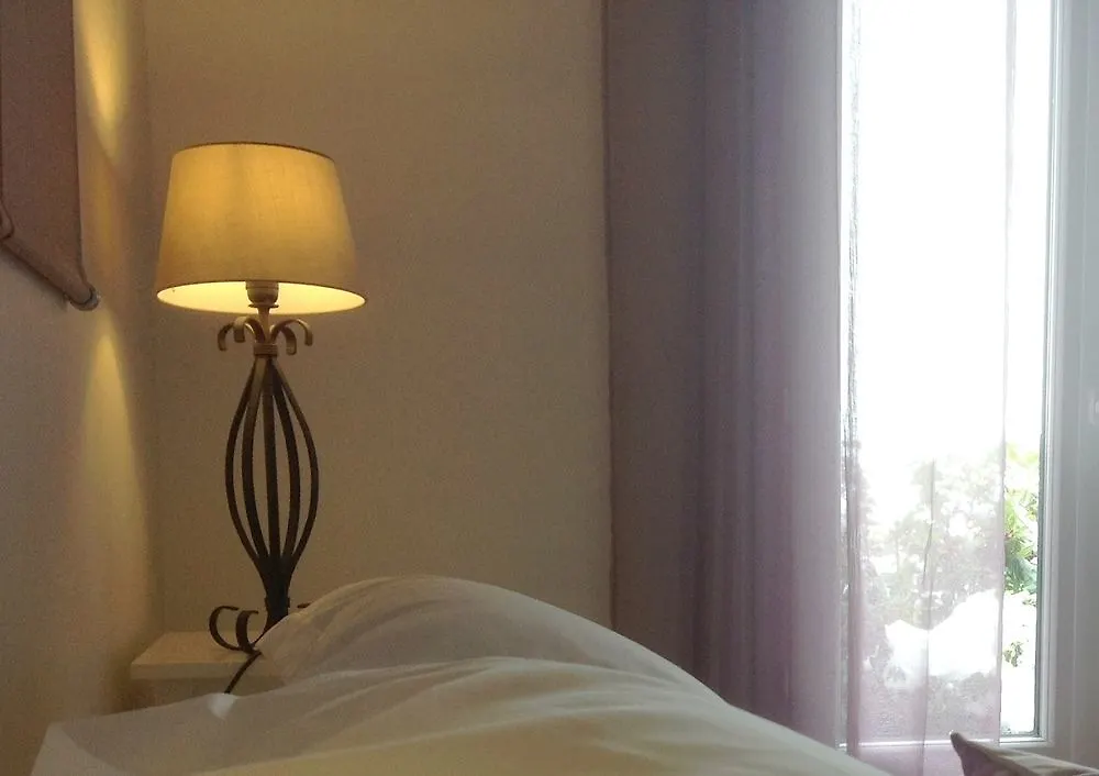 La Cle Des Champs, Boutique Hotel & Spa - Le Mas De Garrigon Roussillon en Isere